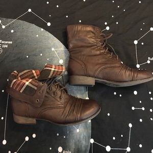 Brown boots